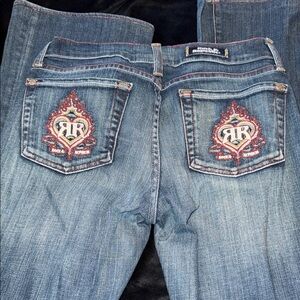 Rock& Republic Embroidered Back Pocket Blue Women's Jeans🍀